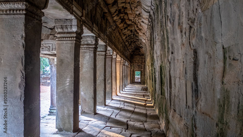 Fototapeta premium Ancient ruins of the temple in Angkor Wat, Siem Reap, Cambodia