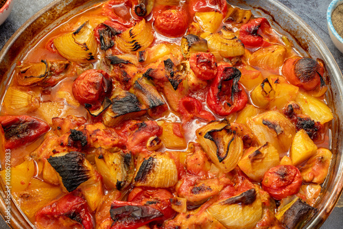 Obraz na płótnie Traditional delicious Turkish dishes; potato, tomato, pepper, garlic and meat dish (Turkish name; Fırında tas kebabı,) w salonie