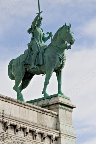 Statue équestre en bronze de Jeanne d'Arc de la basilique du Sacré-Cœur 