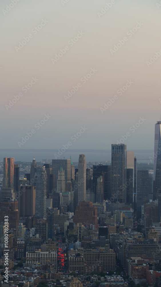 Fototapeta premium Sunset over lower manhattan