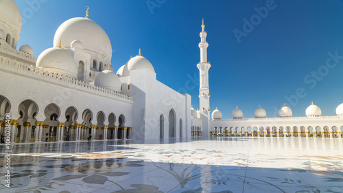 Fotografie Sheikh Zayed Grand Mosque timelapse hyperlapse in Abu Dhabi, the capital city of