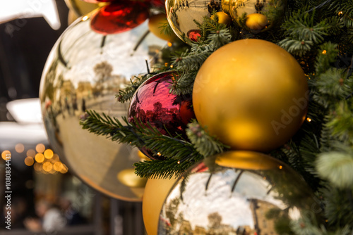 christmas tree decorations