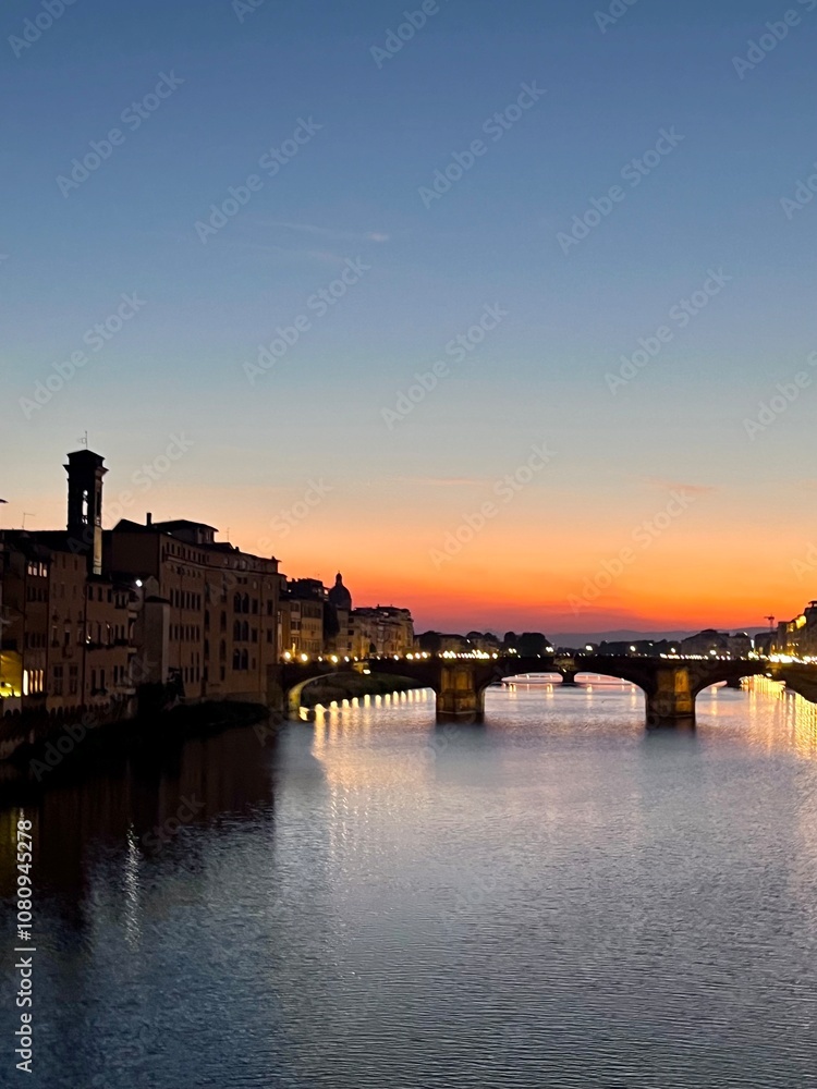Naklejka premium Beautiful sunset in Florence city