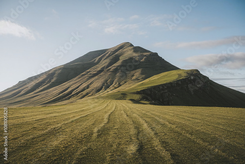 Pasto e Montanha photo