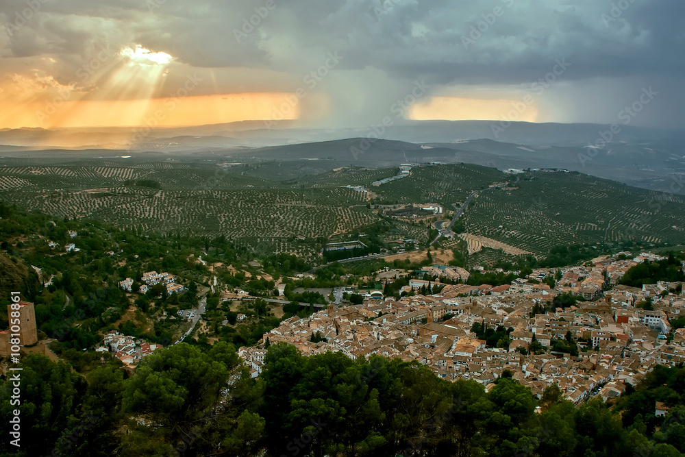 Obraz premium Tarde tormentosa sobre el parque natural de Cazorla, Segura y Las Villas.