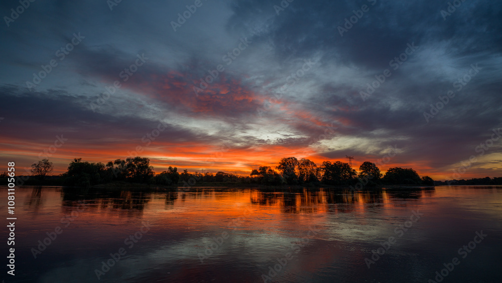 Obraz premium Sonnenaufgang bei Vockerode