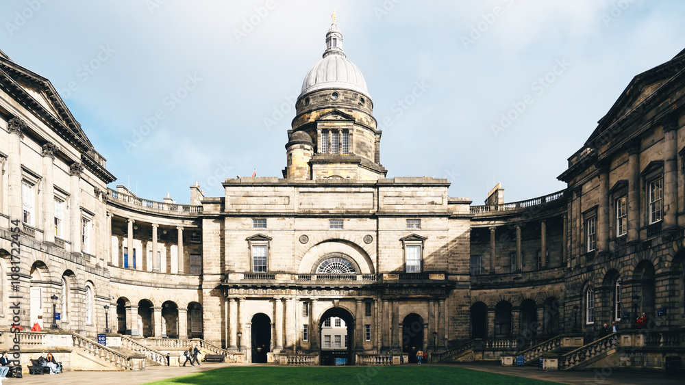 Naklejka premium Edinburgh cityscape