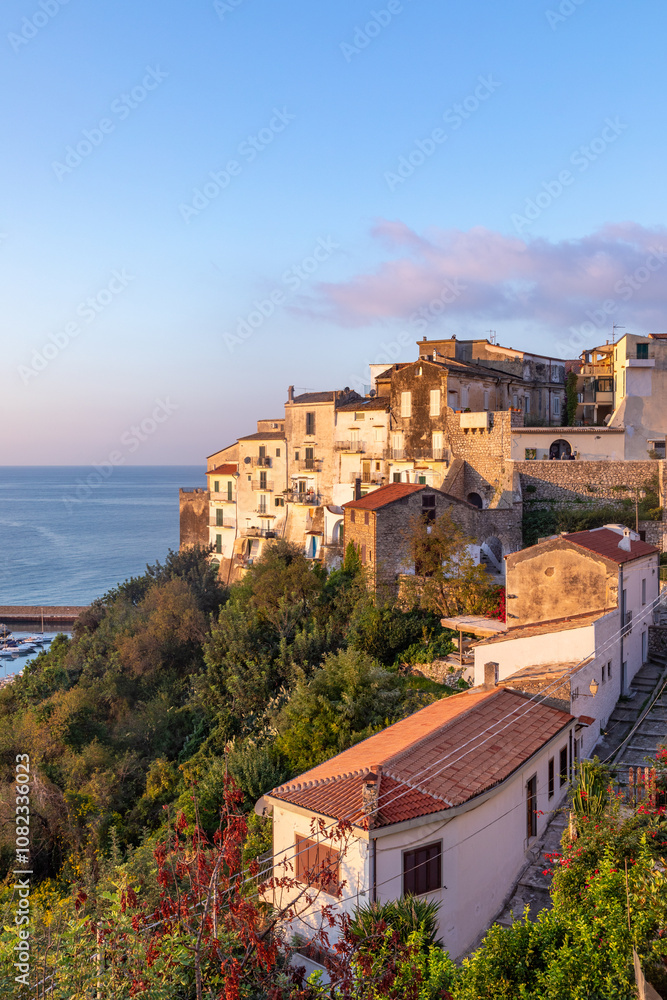 Obraz premium Beautiful early morning view in the village of Sperlonga, Lazio region of Italy.