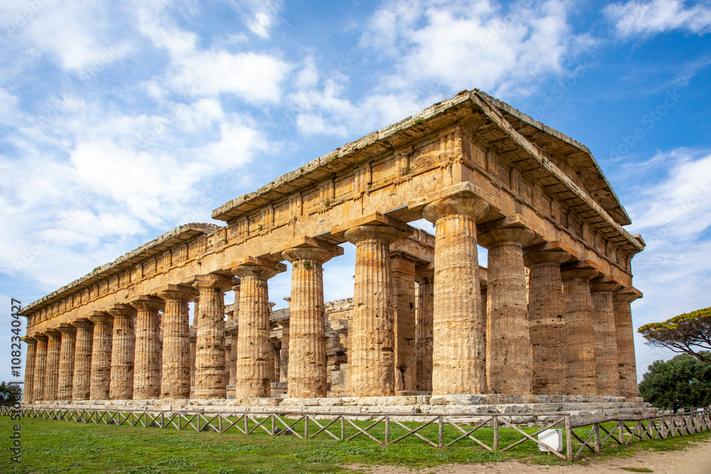 Fototapeta premium temple of Neptun, Paestum, Italy