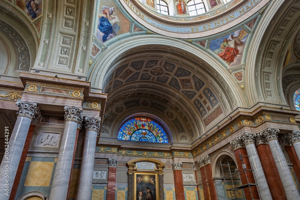 Obraz premium EGER, Hungary May, 18 2024. Interior of the Eger Basilica. Ceiling of Cathedral Basilica of St. John the Apostle. Indoor details of Catholic Church in Europe.