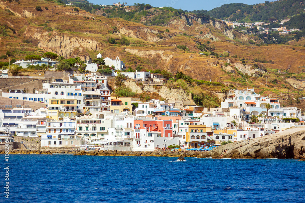 Isola di Ischia. Forio, Ischia ponte e il porto, un mare e un paesaggio marino nella provincia di Napoli. Isola di Ischia. Forio, Ischia ponte e il porto, un mare e un paesaggio marino nella provincia di Napoli.