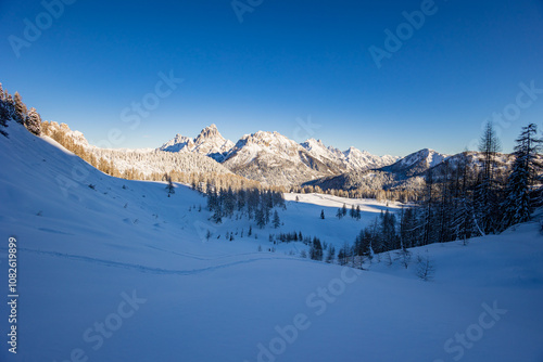 Obraz na płótnie Ski mountaineering in the Carnic Alps, Friuli-Venezia Giulia, Italy w salonie