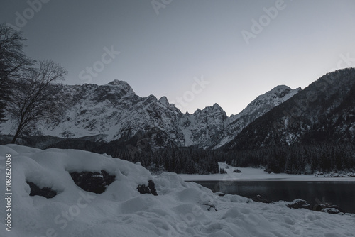 Obraz na płótnie Cold evening at the lakes of Fusine w salonie