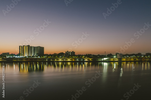Tableau sur toile Ahmedabad Waterfront - Photos of River Sabarmati at dawn and sunrise