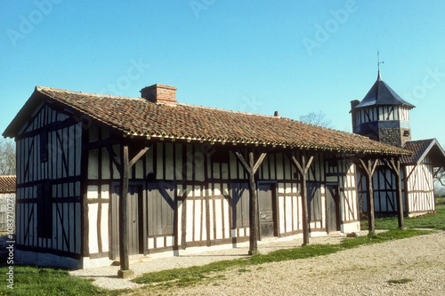 Maison champenoise, pigeonnier, Aude, 10, France photo