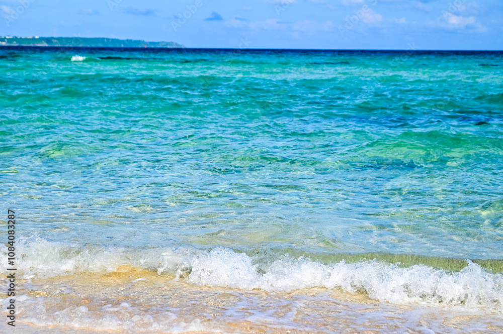 Fototapeta premium 日本にある沖縄宮古島のとても美しい海の風景