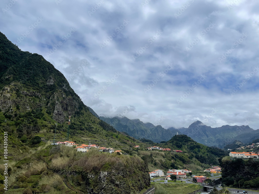 Fototapeta premium Life in Funchal