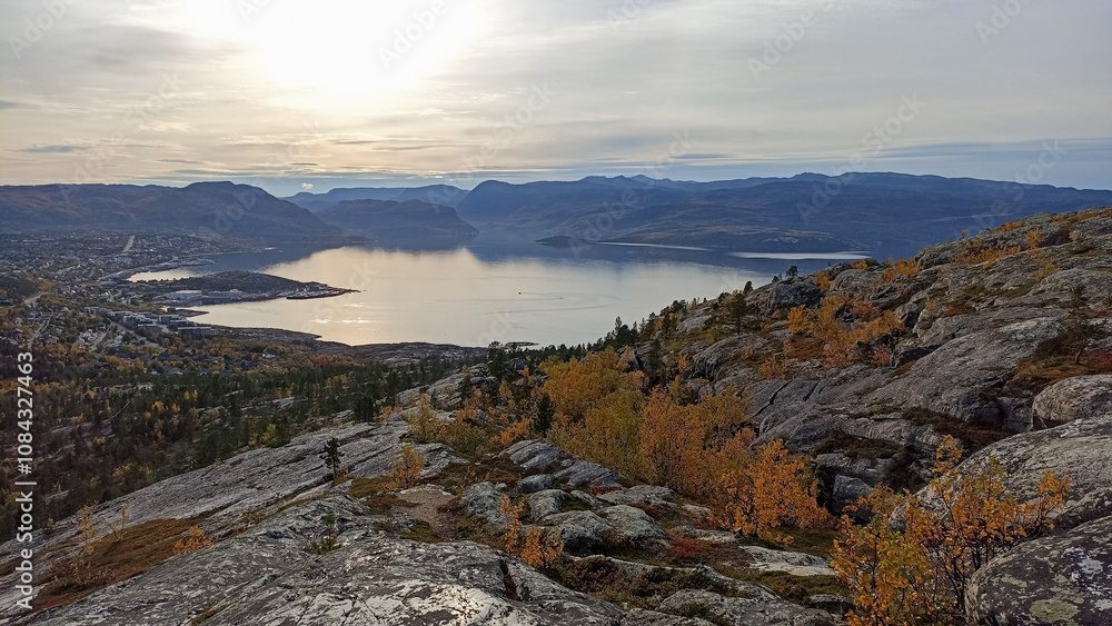 Obraz premium The scenic view of Altafjord from the top of Komsa Mountain in autumn, Finnmark, Norway