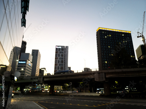 Canvas Print Road view with Yeongdeungpo Overpass, during sunset in Seoul, Korea