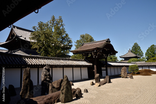 大本山東福寺　本坊庭園「八相の庭」南庭 photo