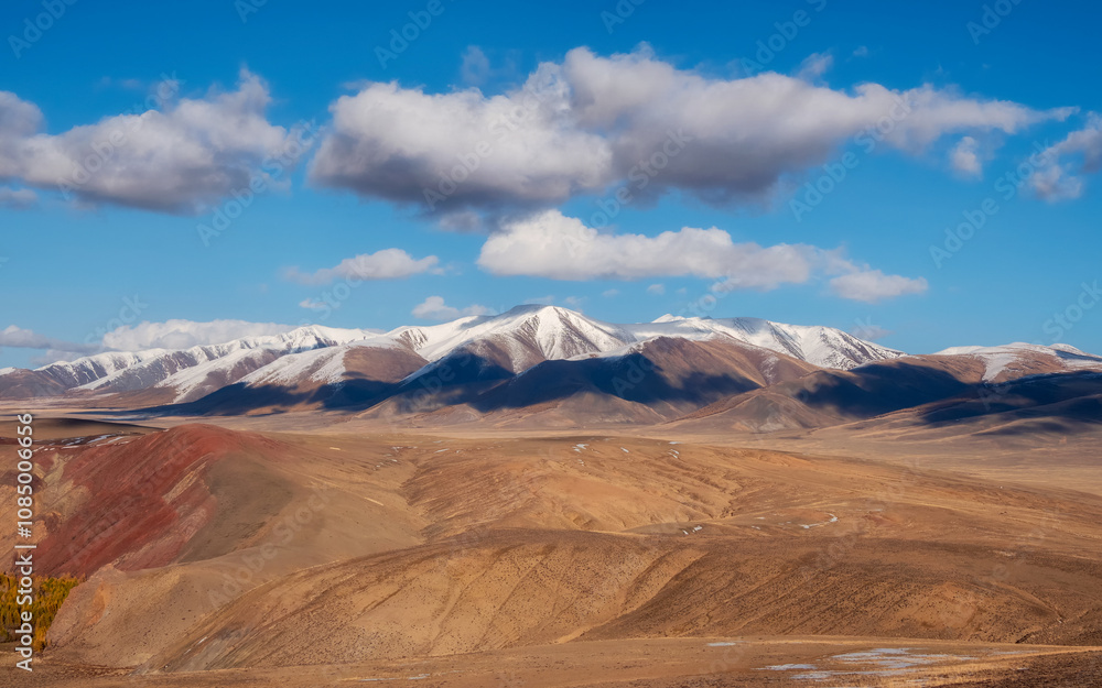Naklejka premium Beautiful panoramic highland landscape. Altai mountains.