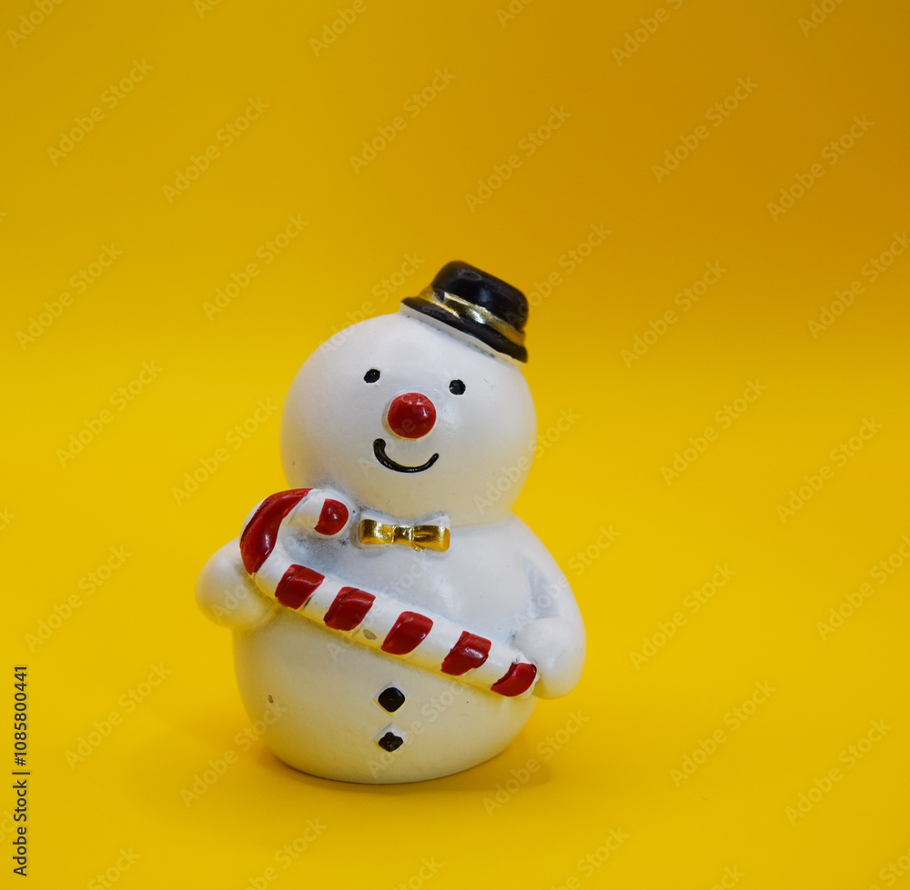 雪だるまの置物の画像
雪だるまの置物の画像