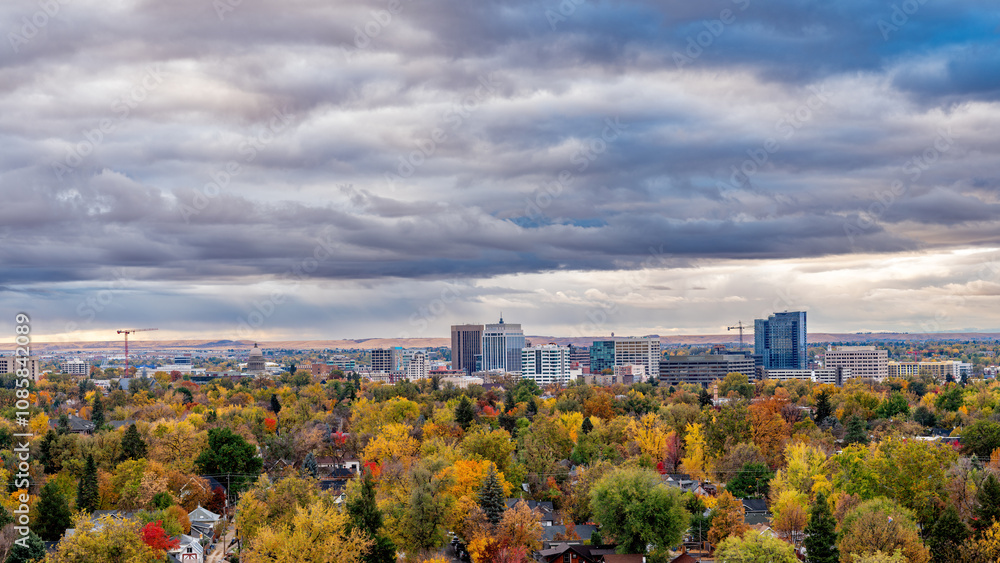 Obraz premium Autumn time in the city of trees Boise Idaho