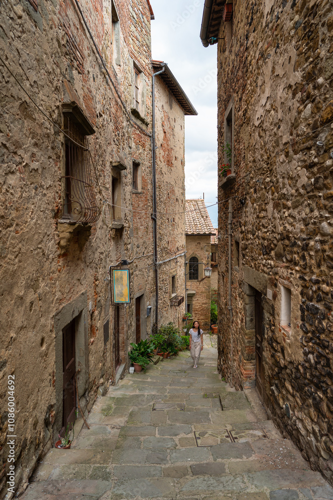 Charming stone alley in the heart of Anghiari, Tuscany Charming stone alley in the heart of Anghiari, Tuscany