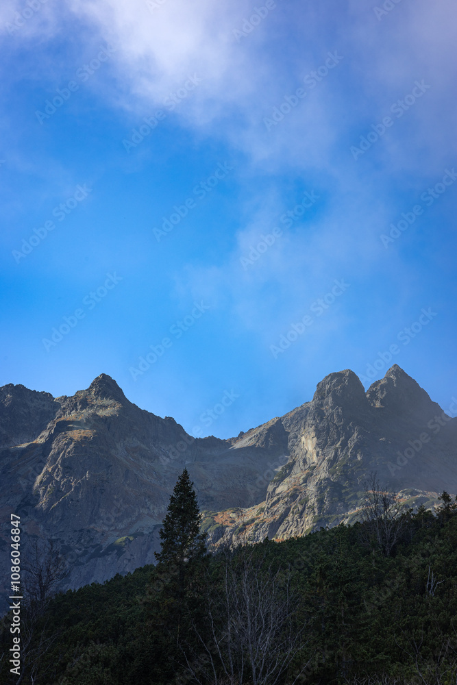 Fototapeta premium Jastrabia veza mountain, High Tatras Rock Zelene Pleso