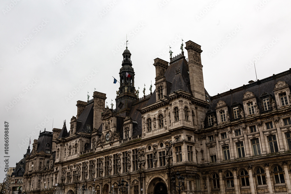 VIew to the Paris city hall, Mairie de Paris VIew to the Paris city hall, Mairie de Paris