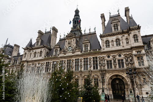 VIew to the Paris city hall, Mairie de Paris