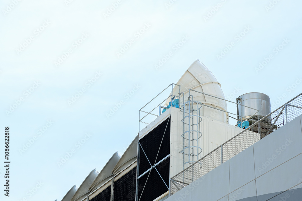 Sets of cooling towers in conditioning systems For large buildings to cool Sets of cooling towers in conditioning systems For large buildings to cool
