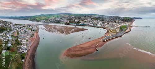 Photos The estuary of the River Teign at Teignmouth on the south coast of Devon in the United Kingdom