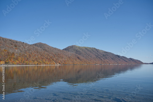 支笏湖の秋の紅葉