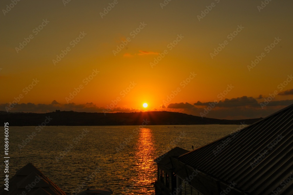 Fototapeta premium sunset over the sea 