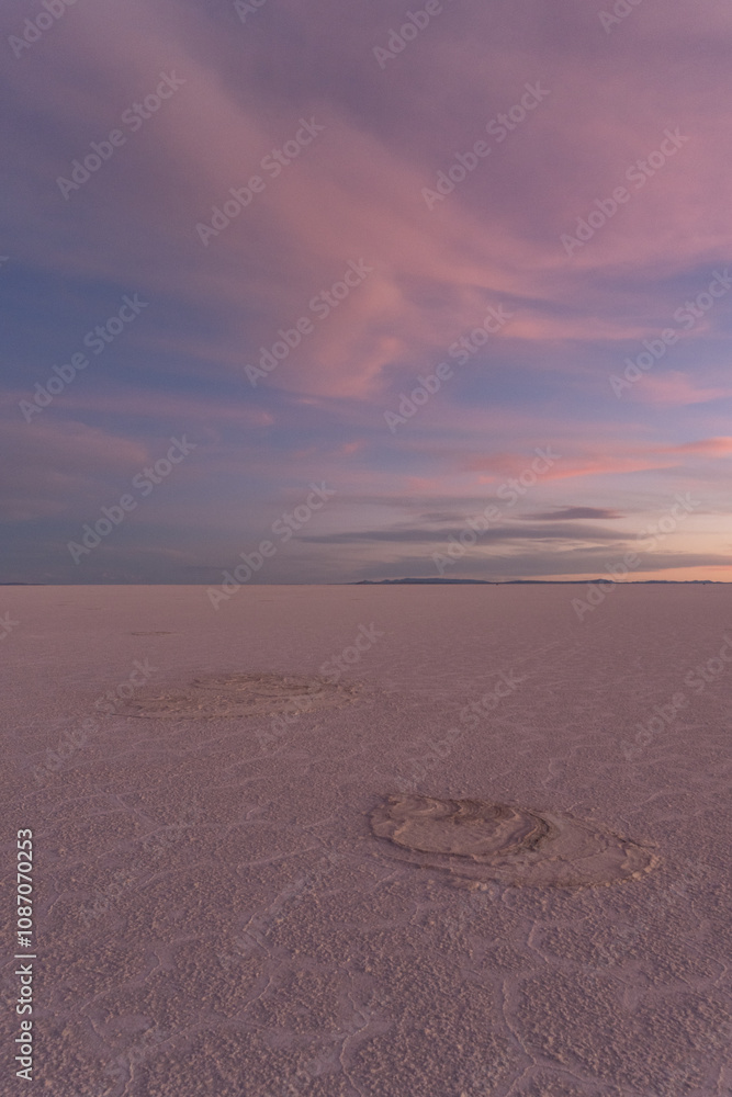 Fototapeta premium Uyunusi salt flats