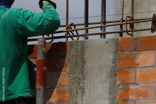 construction of concrete reinforced with steel, and masonry walls, bricks