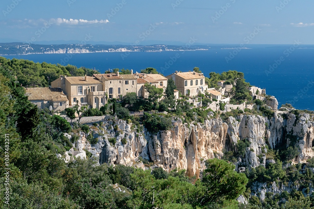 Stunning Coastal Views of Rustic Homes on a Clifftop Stunning Coastal Views of Rustic Homes on a Clifftop