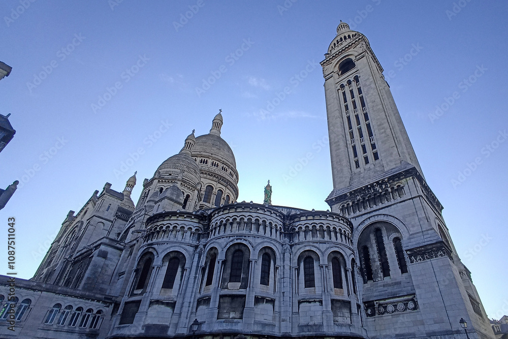 Φωτογραφία The exterior of Sacré Coeur Basilica in Montmartre in Paris, France