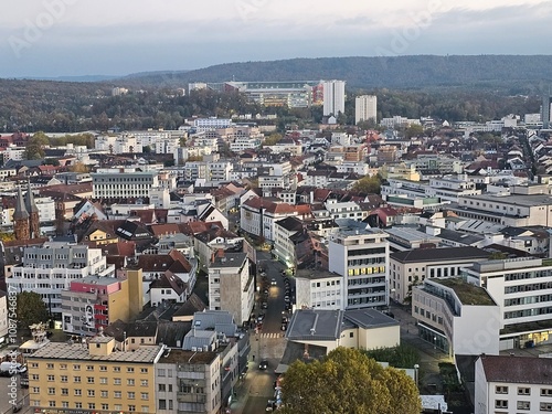 Obraz na płótnie Kaiserslautern Panorama von oben bei Sonnenuntergang w salonie