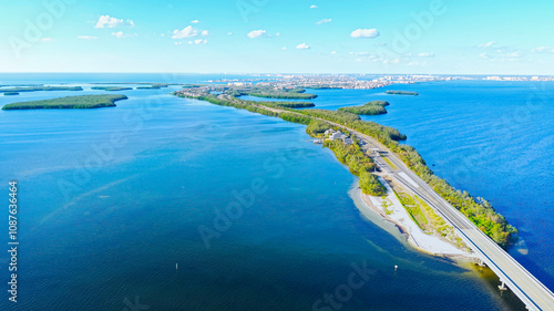 Cuadro en lienzo Fort De Soto Park in St Petersburg Clearwater Florida - aerial view