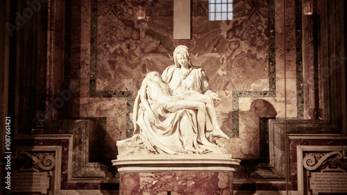 Tableau sur toile Pieta Michała Anioła w Bazylice św. Piotra w Rzymie