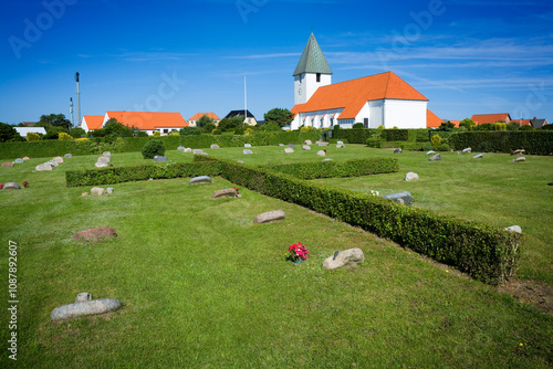 Church and cemetery in Hirt...