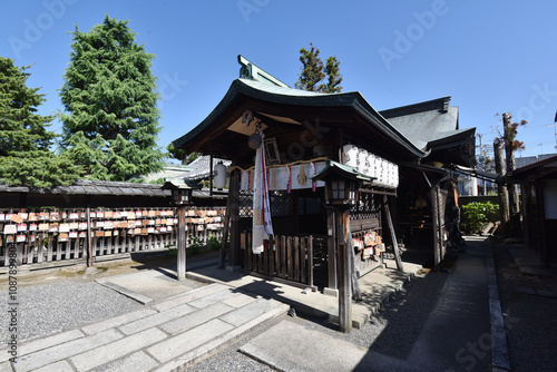 劔神社 拝殿と本殿 京都市東山区