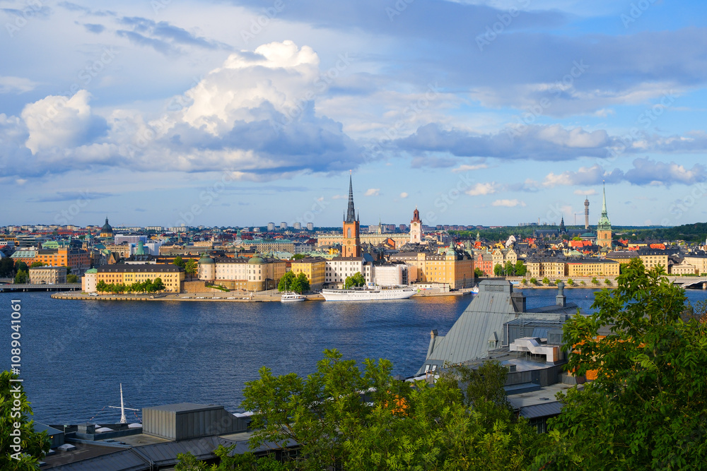 Obraz premium スウェーデン ストックホルムの高台（Skinnarviksberget）からの眺め