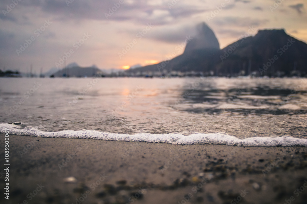 Amanecer en Botafogo - Rio de Janeiro, Brasil Amanecer en Botafogo - Rio de Janeiro, Brasil