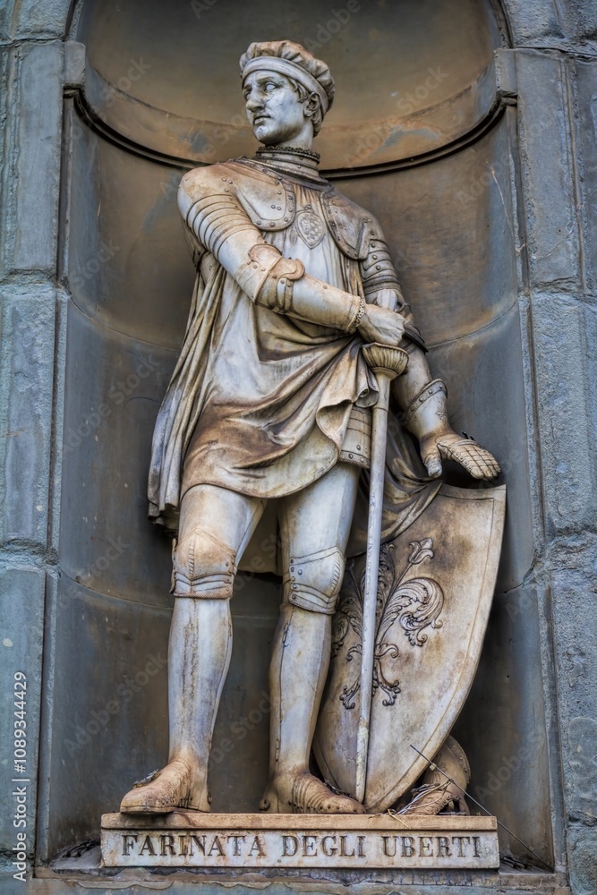 florenz, italien - statue von farinata degli uberti