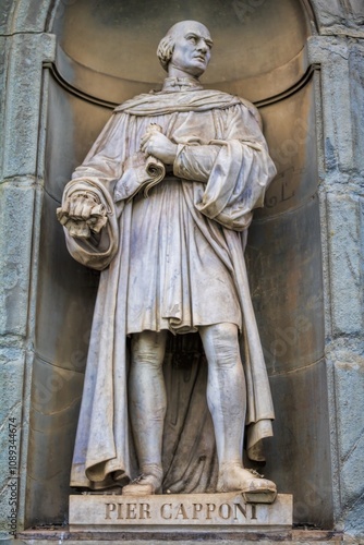 Obraz na płótnie florenz, italien - alte statue von pier capponi w salonie