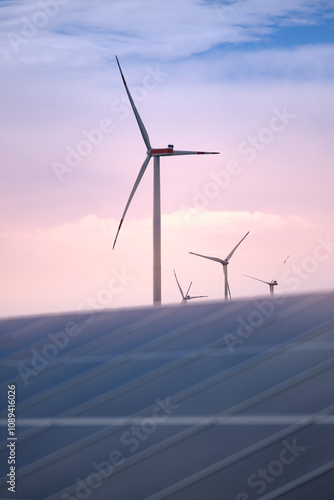 Wallpaper Mural Solaranlage und Windräder bei Sonnenuntergang Torontodigital.ca