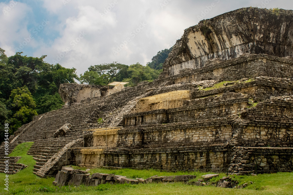 Mayan Ruins (Palenque, Chiapas. Mex) Mayan Ruins (Palenque, Chiapas. Mex)